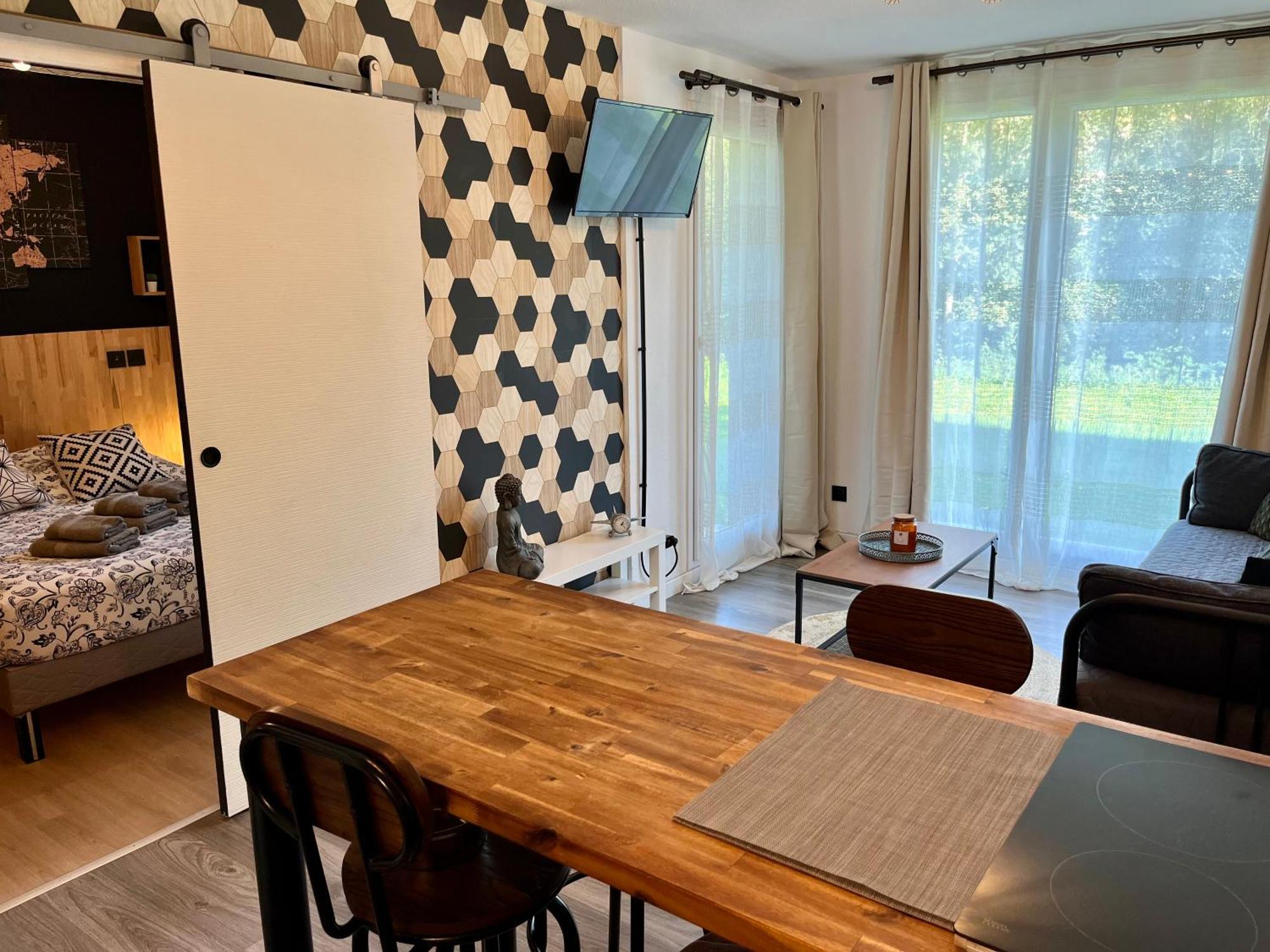 Appartement Le Freya Avec Terrasse A 5 Min Honfleur - Piscine - Parking - Wifi Equemauville Ngoại thất bức ảnh