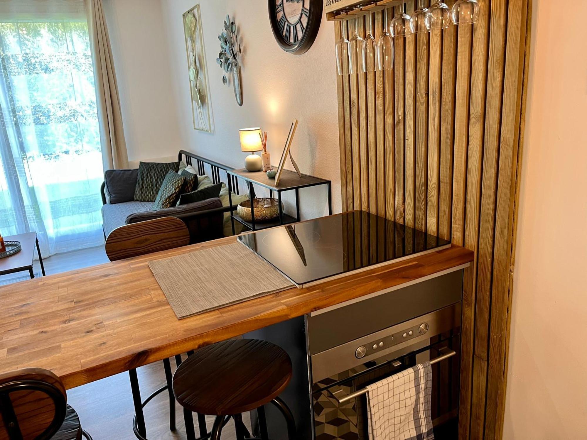 Appartement Le Freya Avec Terrasse A 5 Min Honfleur - Piscine - Parking - Wifi Equemauville Ngoại thất bức ảnh